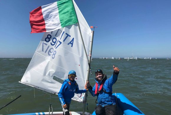Il Tognazzi Marine Village festeggia con il coach Simone Ricci la vittoria italiana all’Europeo Optimist